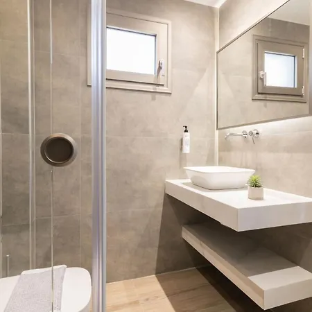 Plaka Apartment
